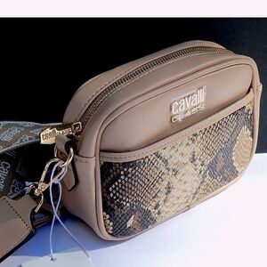 NWT CAVALLI CLASS Camera Crossbody shoulder bag. Color: Ivory w/leopard print
